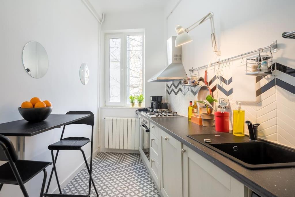 Exquisite Art Deco 2Br Apartment Prime Location ブカレスト エクステリア 写真