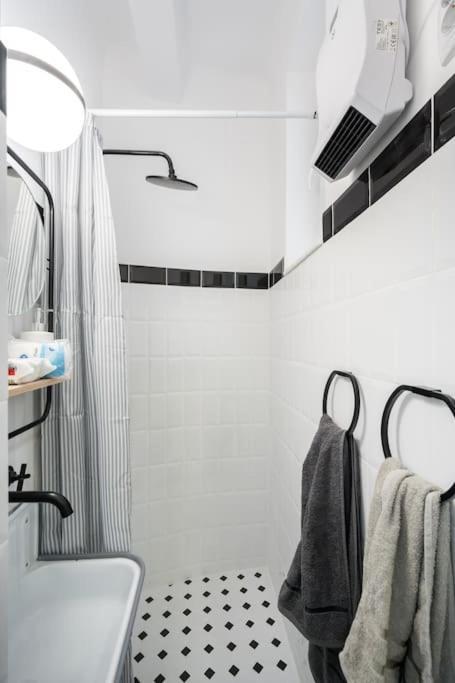 Exquisite Art Deco 2Br Apartment Prime Location ブカレスト エクステリア 写真
