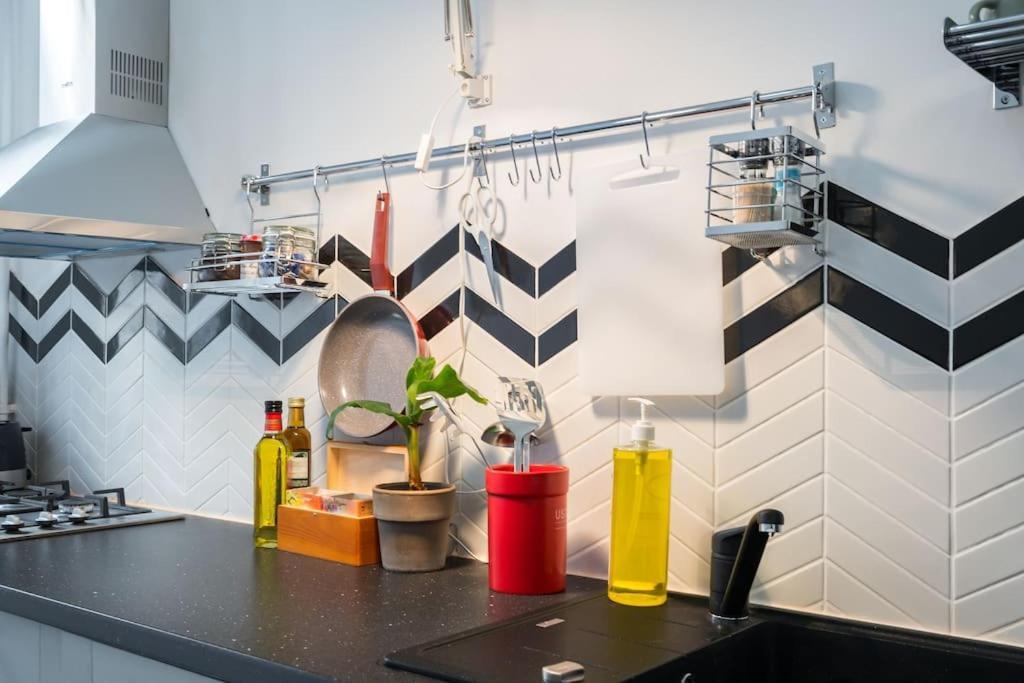Exquisite Art Deco 2Br Apartment Prime Location ブカレスト エクステリア 写真