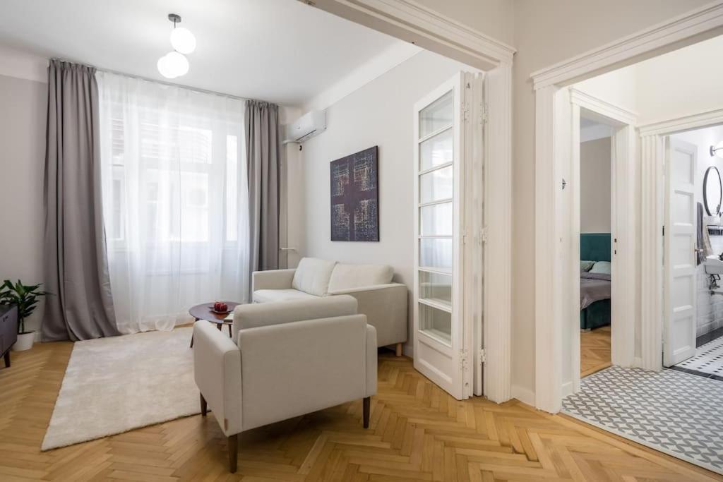 Exquisite Art Deco 2Br Apartment Prime Location ブカレスト エクステリア 写真