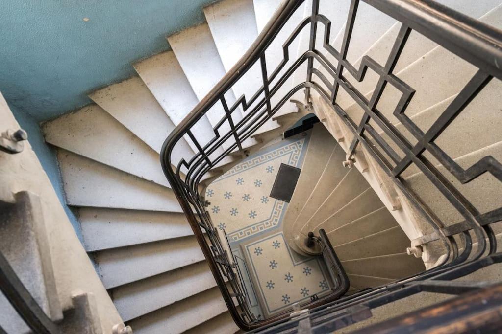 Exquisite Art Deco 2Br Apartment Prime Location ブカレスト エクステリア 写真